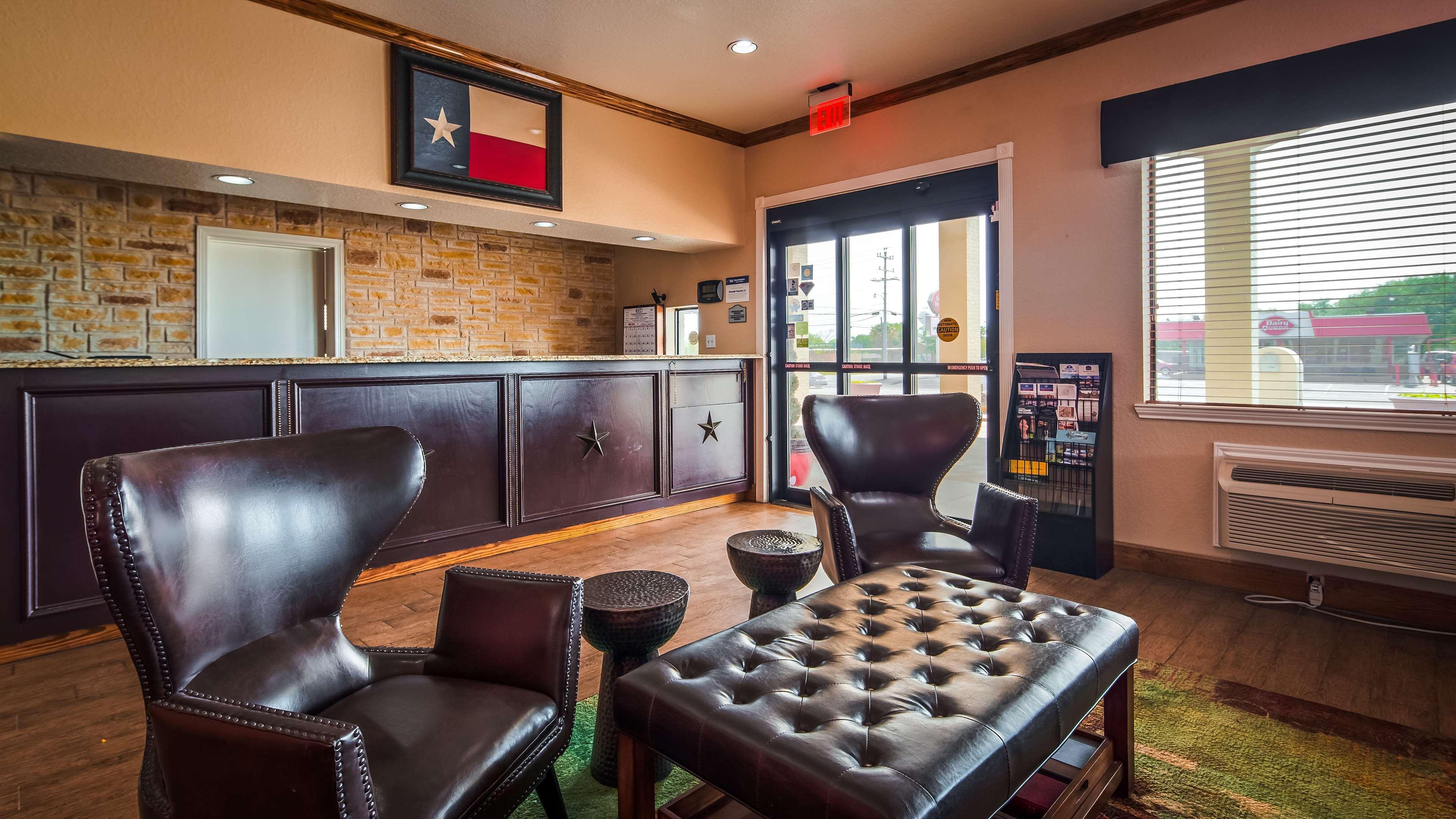 Surestay Hotel By Best Western Floresville Экстерьер фото